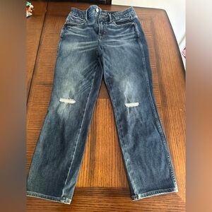 White House Black Market women’s Blue Distressed straight crop jeans size 2